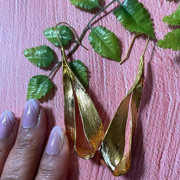 Zara Gold Loop Drop Earrings - Picture 8 of 16